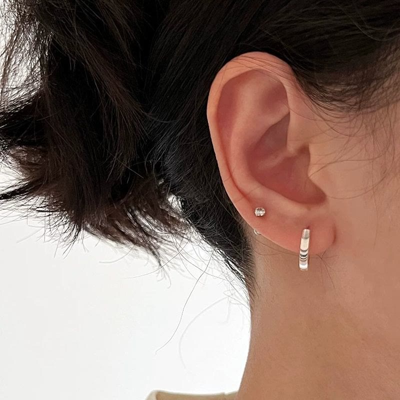 Boucles d'oreilles créoles œil de chat texturées en argent S925 pour femmes - image 11