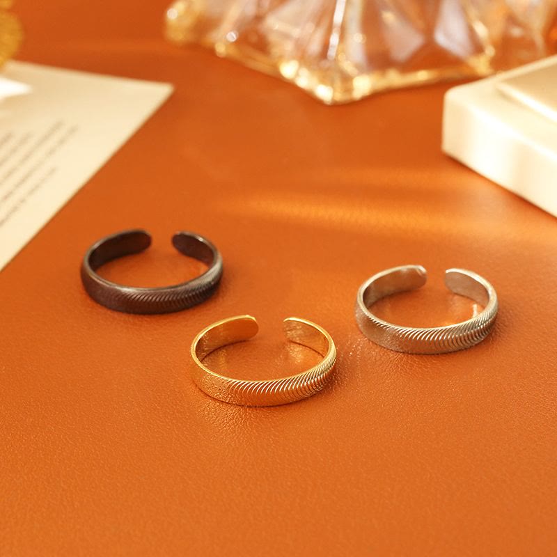 Bague unisexe vintage à motif écailles de dragon texturées et ajustable - image 3