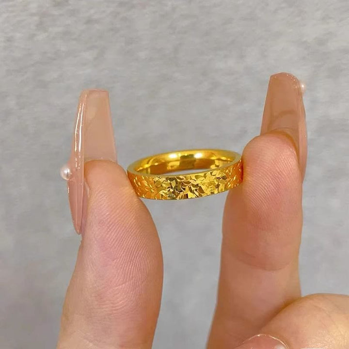 Bague en acier titane texturé effet glace pilée, anneau doré pour femme - 4 mm - Ouverture réglable - image 3