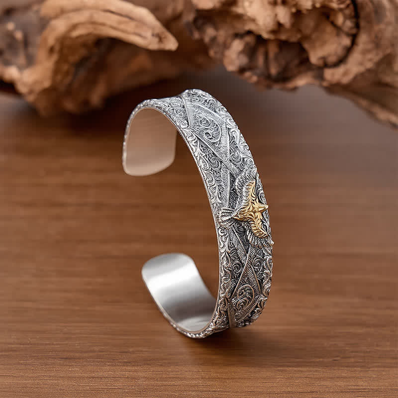 Bracelet manchette ouvert à gravure en volutes et aigle occidental - image 3