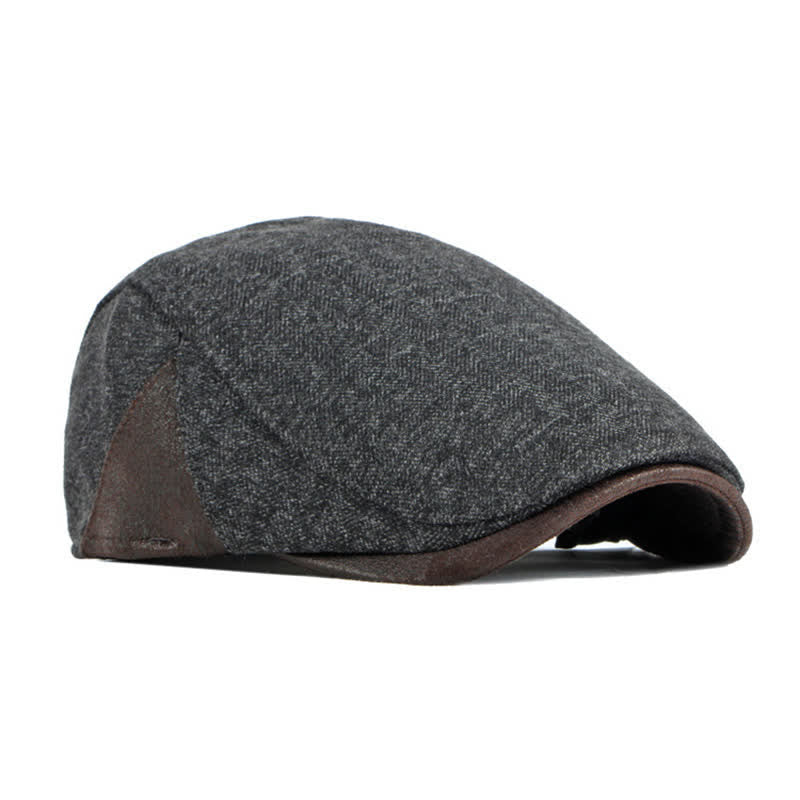 Béret plat chaud à chevrons discrets avec garniture en cuir - image 3