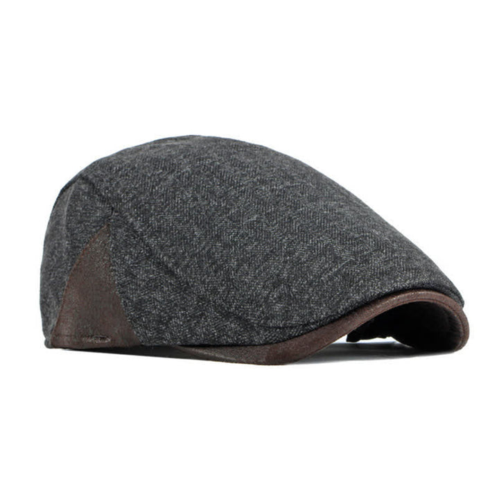 Béret plat chaud à chevrons discrets avec garniture en cuir - image 3