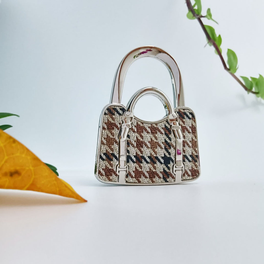 Série de crochets de table créatifs en forme de papillon et de trèfle pour sacs à main - Style n° 14 - image 23