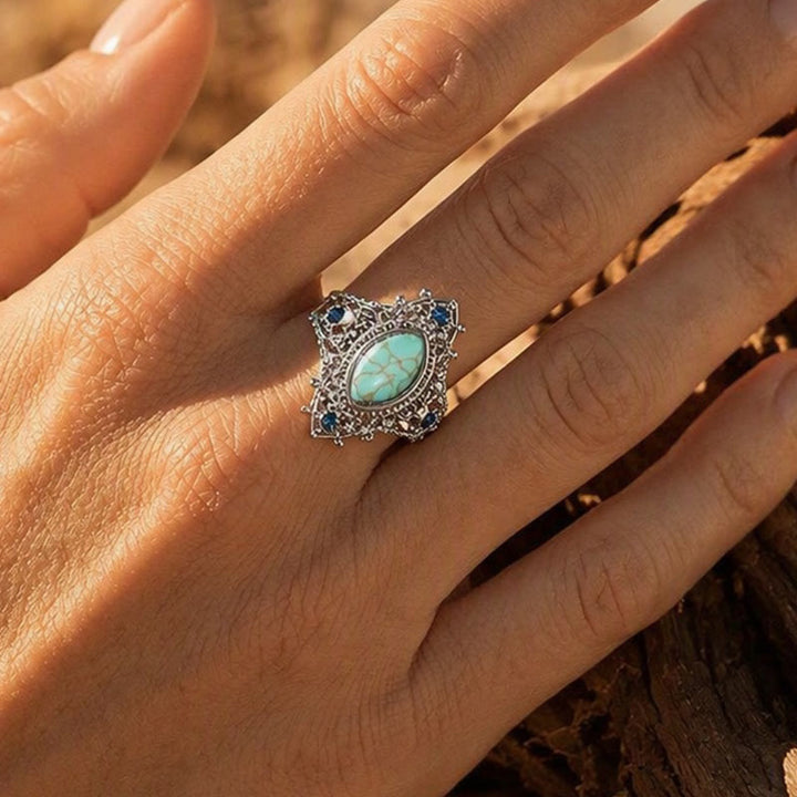 Bague bohème en turquoise synthétique taille marquise pour femme, cadeau idéal pour une soirée - image 1