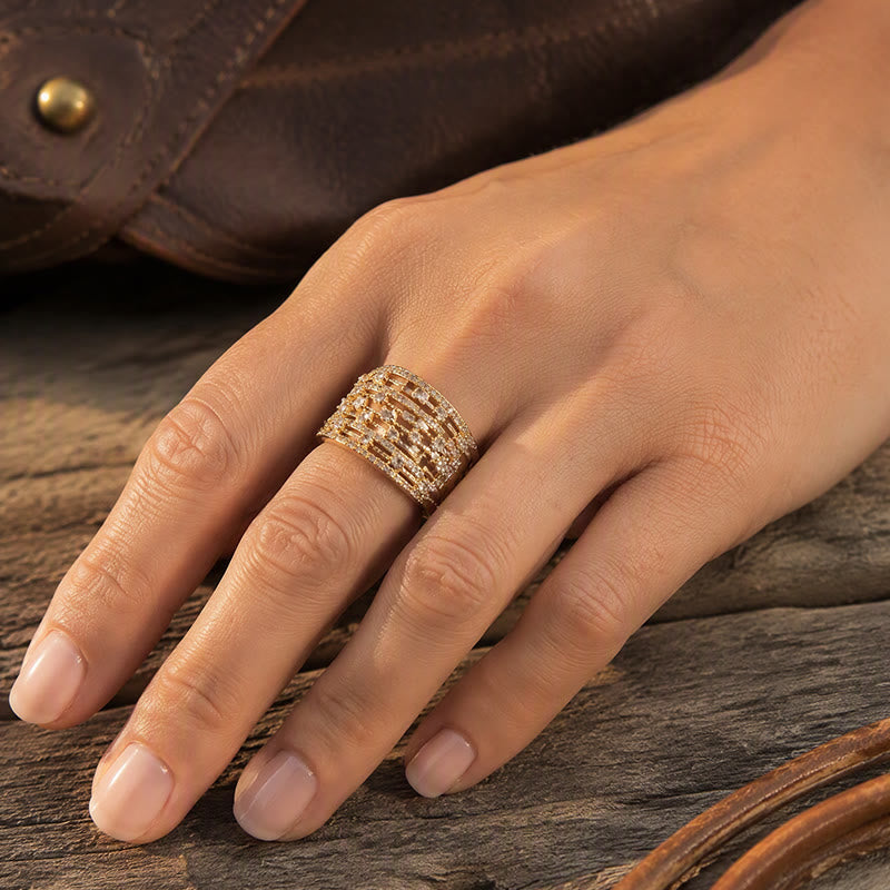 Bague femme à large anneau pavé de zircon - image 6