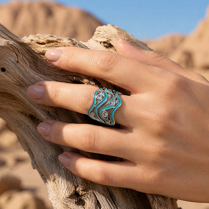 Bague femme à motif vague superposée en émail et pierre - image 1
