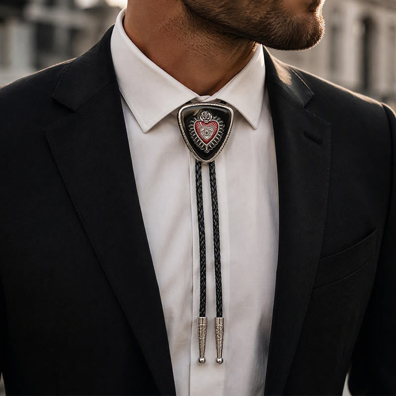 Cravate bolo gothique western en émail noir avec motif Sacré-Cœur - image 1