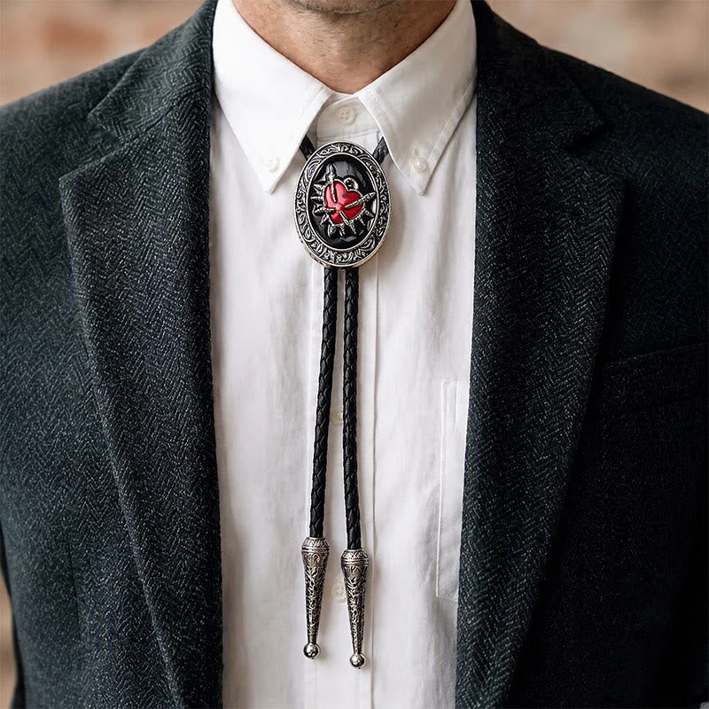 Cravate bolo gothique en émail noir avec cœur flamboyant, style western - image 1