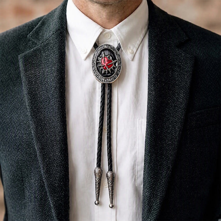 Cravate bolo gothique en émail noir avec cœur flamboyant, style western - image 1
