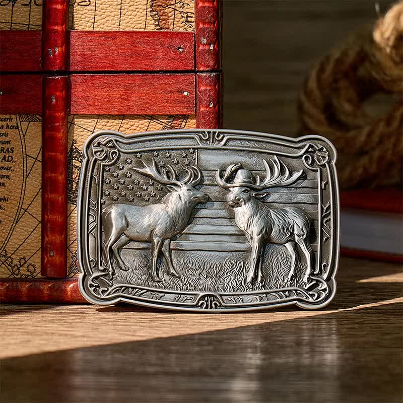 Ceinture en cuir à boucle western personnalisée avec motif patriotique et animal sauvage : deux élans en duel. - Argent - Sans ceinture - Ceinture non incluse - image 0