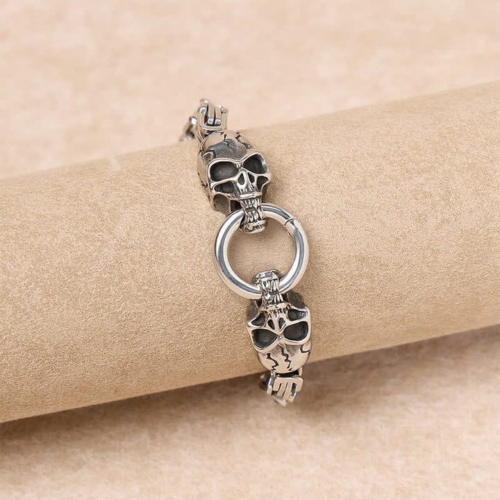 Bracelet de motard à double tête de mort pour homme, chaîne épaisse et imposante. - image 2