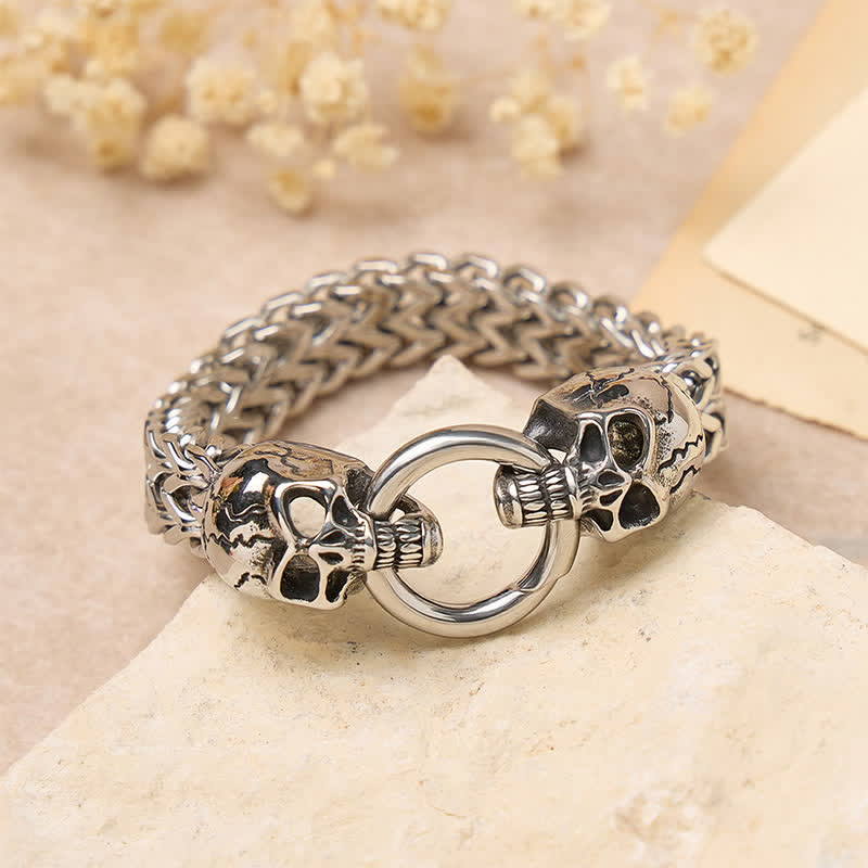 Bracelet pour homme avec fermoir mousqueton à double tête de mort - image 3