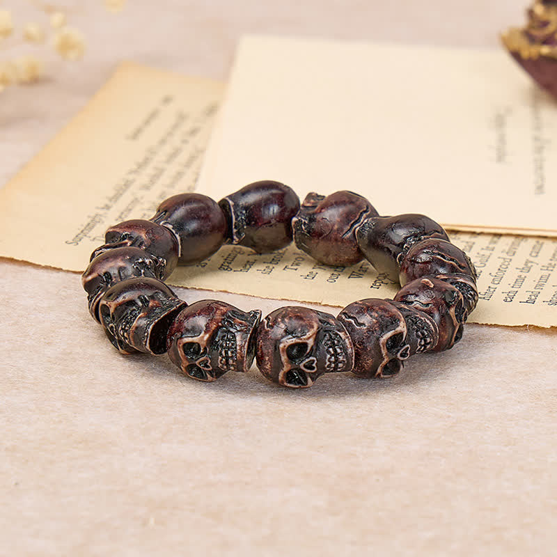 Bracelet empilable en résine à tête de mort sculptée style grunge punk, orné de perles et de motifs punk. - Noir - image 8