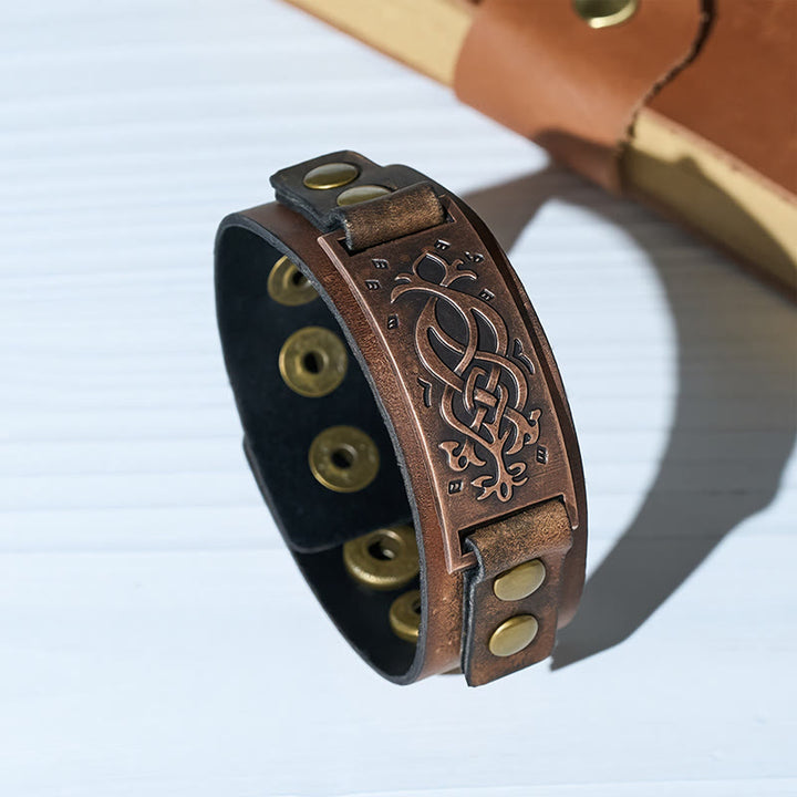 Bracelet manchette vintage en cuir vieilli avec nœud celtique - Style n° 1 - image 0