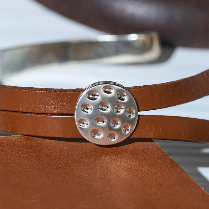 Bracelet minimaliste moderne pour homme, en métal et cuir. - image 7