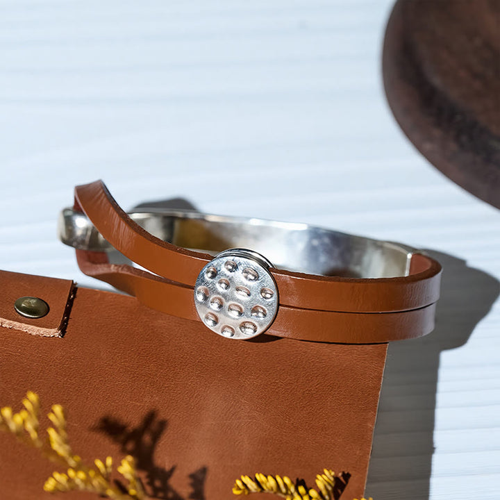 Bracelet minimaliste moderne pour homme, en métal et cuir. - image 5