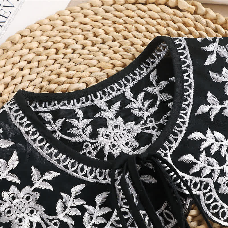 Cape châle vintage à broderies florales pour femme, avec faux col. - image 3