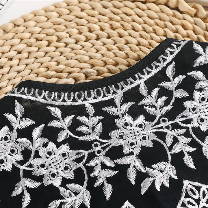 Cape châle vintage à broderies florales pour femme, avec faux col. - image 4