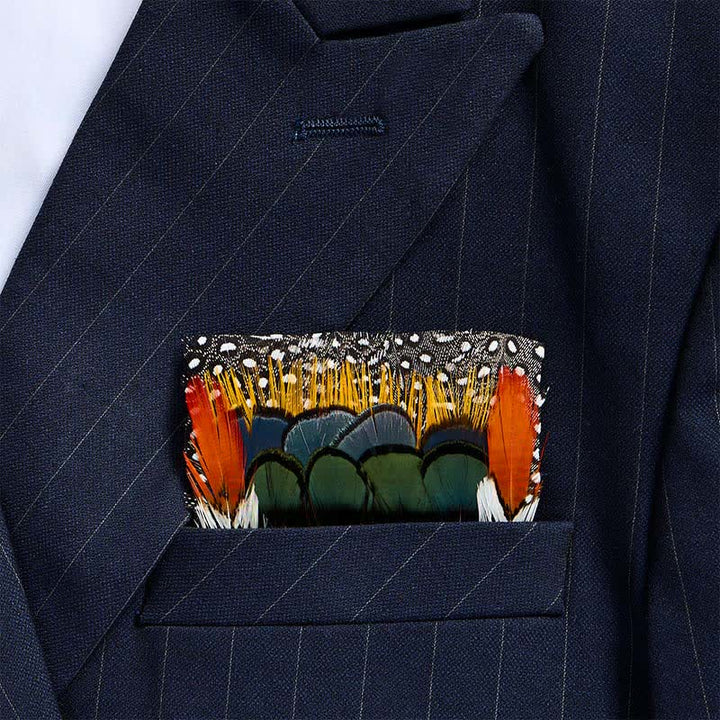 Pochette de costume Sunset Aviary Feather, orange brûlé et vert forêt, couleur orange vif et vert forêt. - Orange et vert - image 0