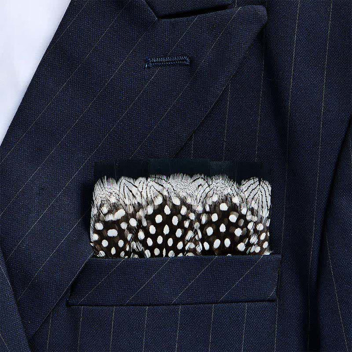 Pochette de costume à pois noirs et blancs en plumes de pintade - Noir et blanc - image 0