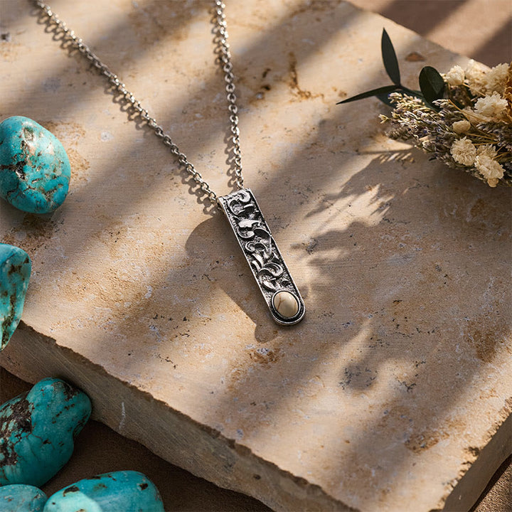 Collier vintage en turquoise gravée - image 9