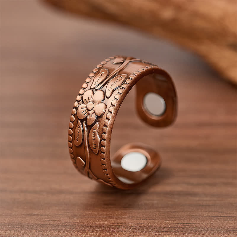 Ensemble bracelet et bague magnétiques vintage à motif floral en relief - image 3
