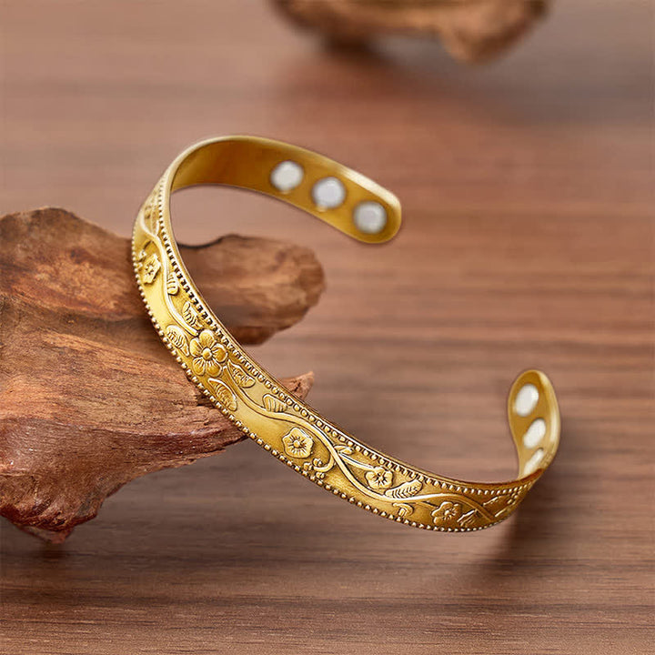 Ensemble bracelet et bague magnétiques vintage à motif floral en relief - image 9