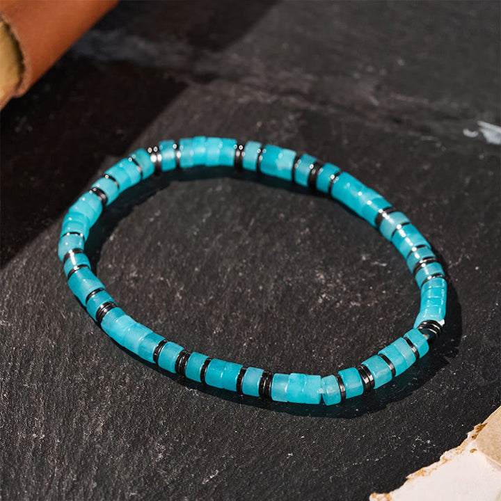 Bracelet minimaliste apaisant à perles carrées turquoise - image 0