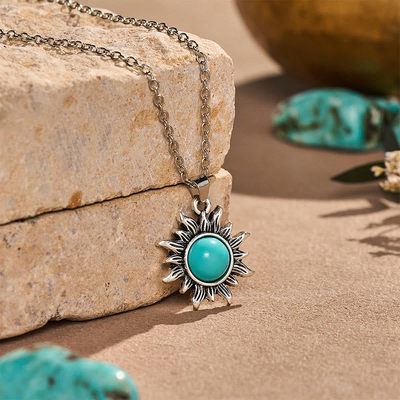 Collier pendentif vintage en argent et turquoise à motif soleil - image 2