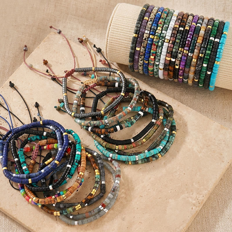 Bracelet ajustable minimaliste géométrique à perles cylindriques - image 8