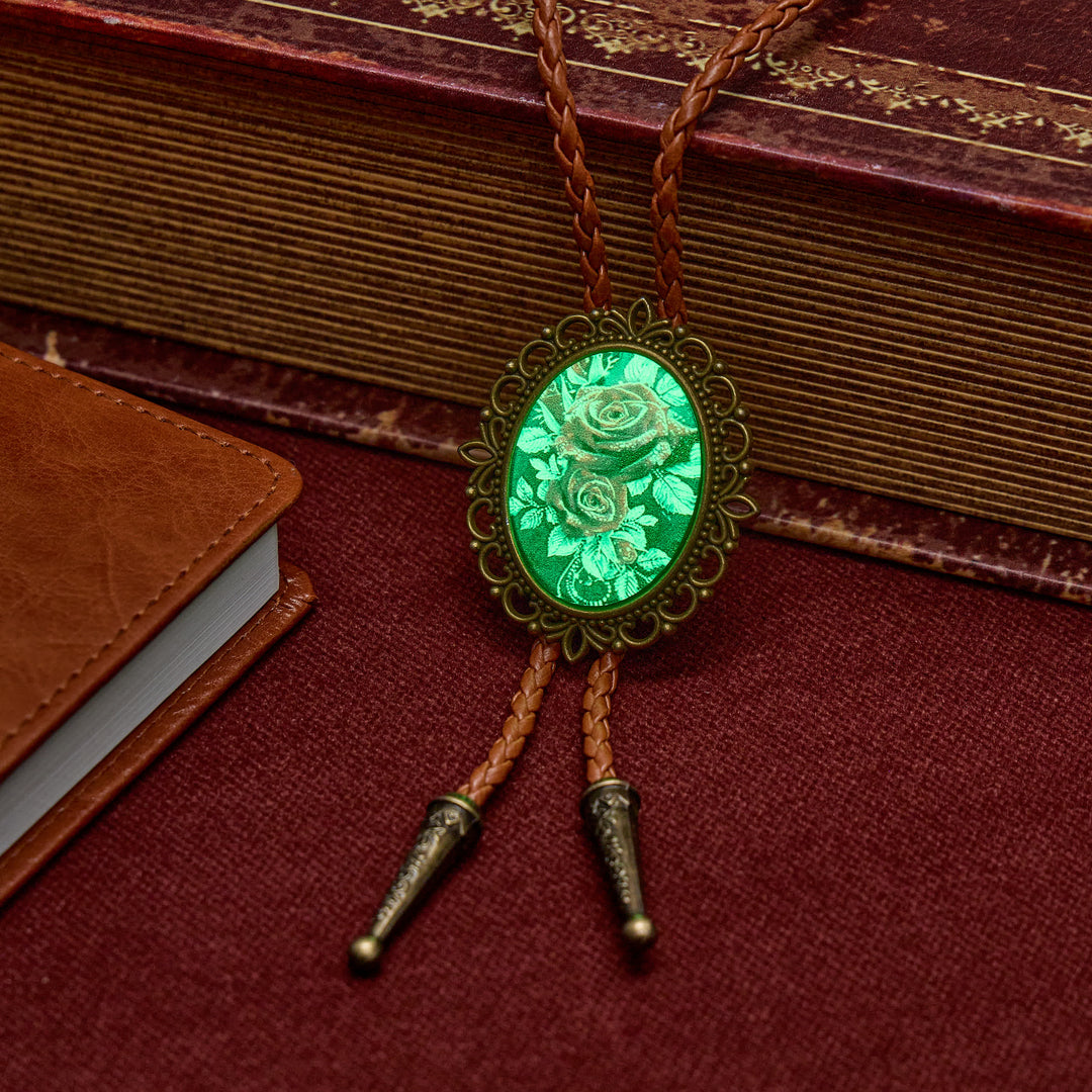 Cravate bolo lumineuse à motif floral gothique et rose de l'Ouest - image 1