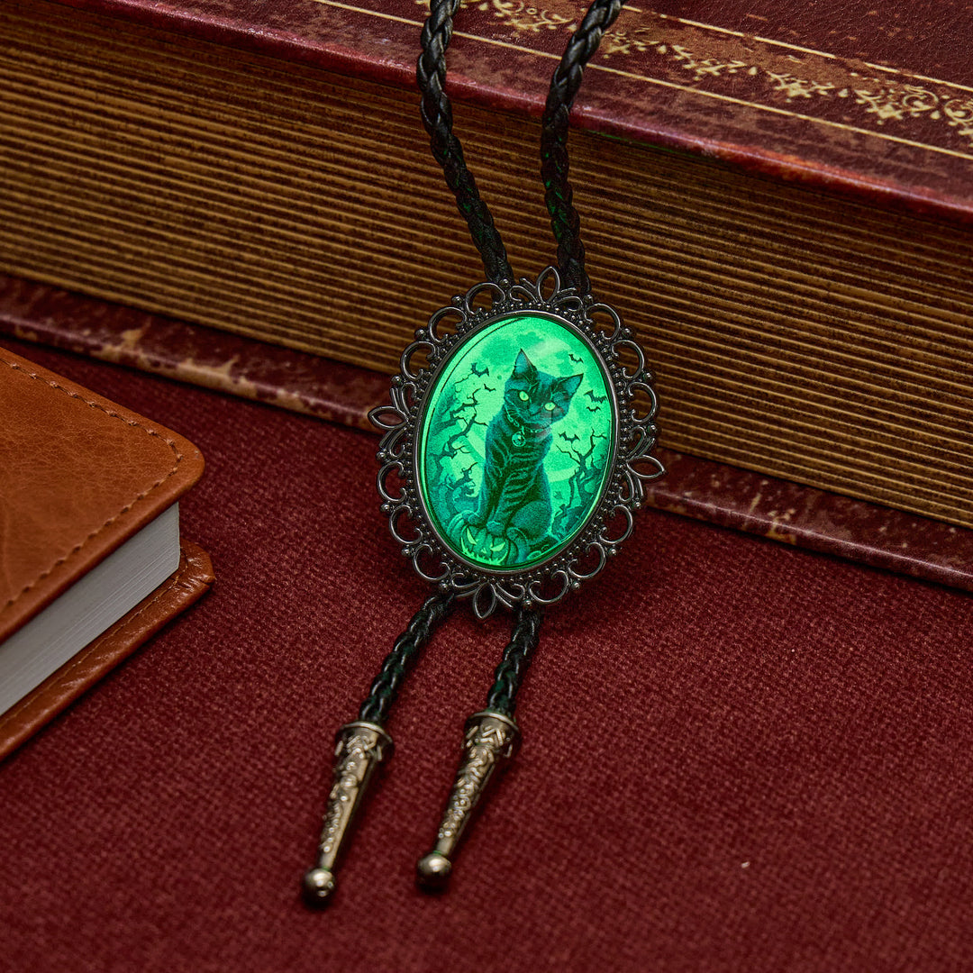 Cravate bolo lumineuse d'Halloween avec chat noir et citrouille effrayante - image 1
