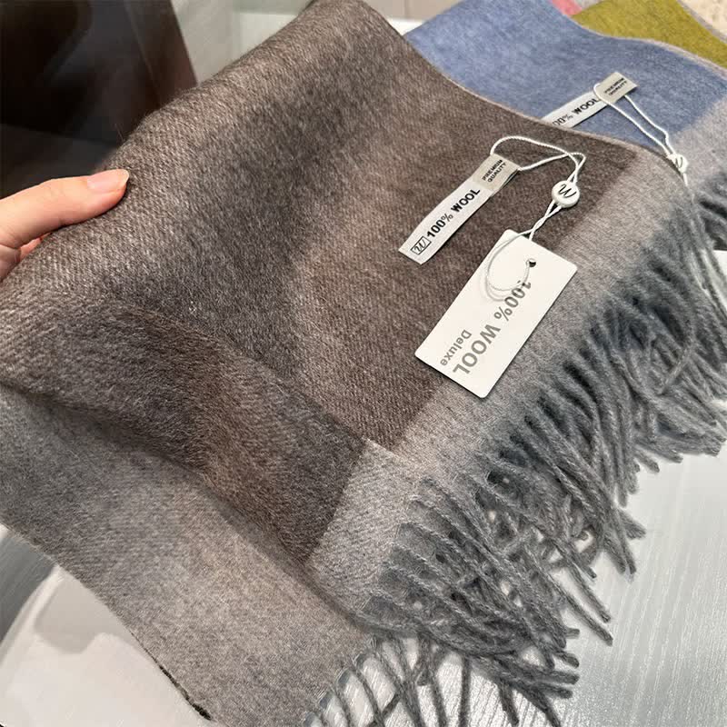 Écharpe douillette en pure laine color block avec pompons - Gris - image 6