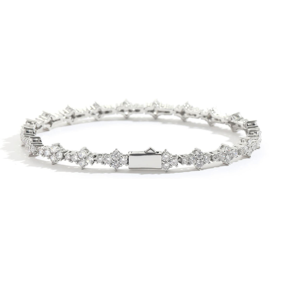 Bracelet à maillons en zircon cubique Starlight avec motif trèfle - Argent - 9 pouces / 23 cm - image 8