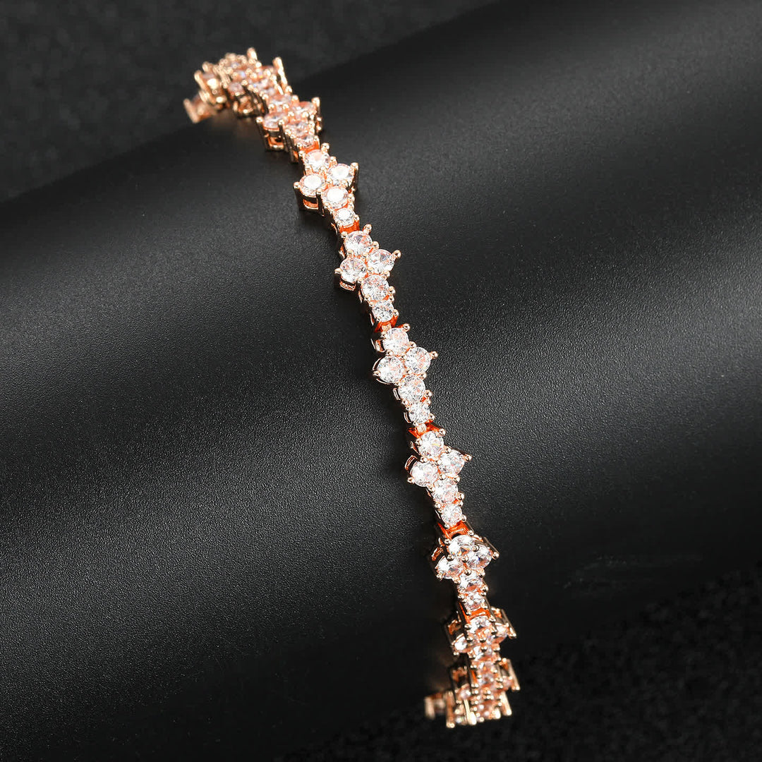 Bracelet à maillons en zircon cubique Starlight avec motif trèfle - image 14