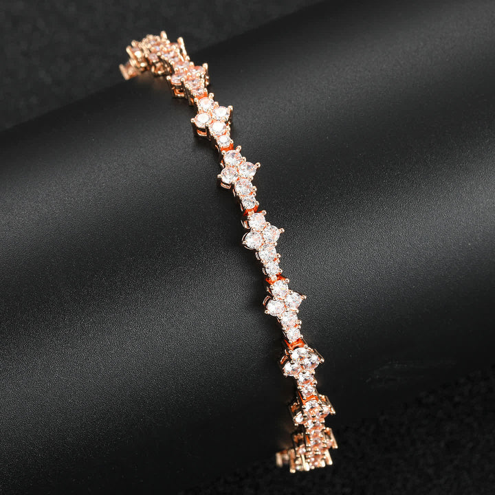 Bracelet à maillons en zircon cubique Starlight avec motif trèfle - image 14
