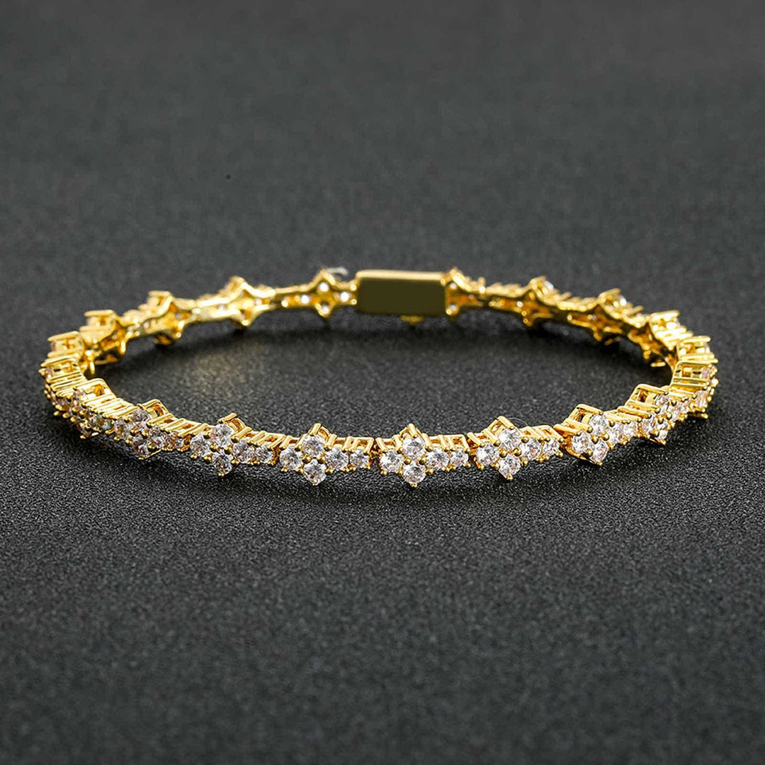 Bracelet à maillons en zircon cubique Starlight avec motif trèfle - image 6