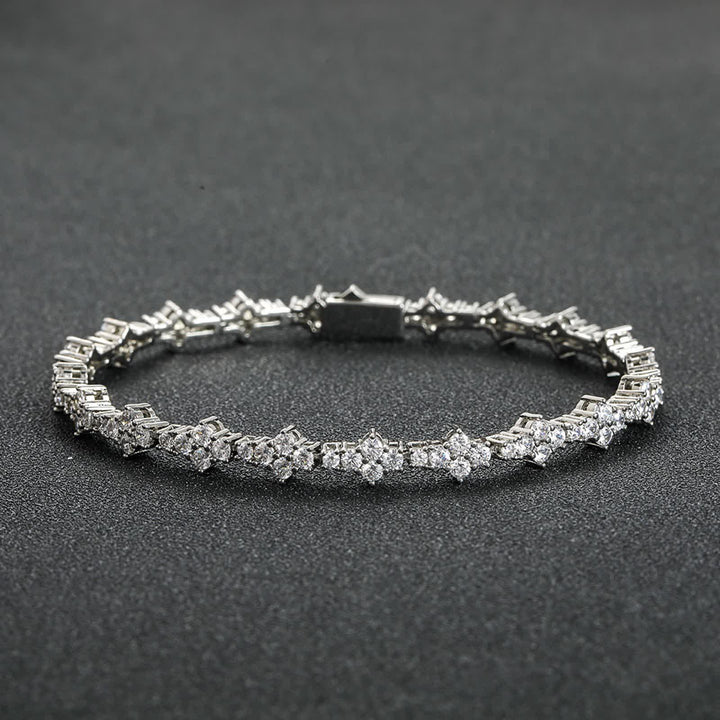 Bracelet à maillons en zircon cubique Starlight avec motif trèfle - image 9