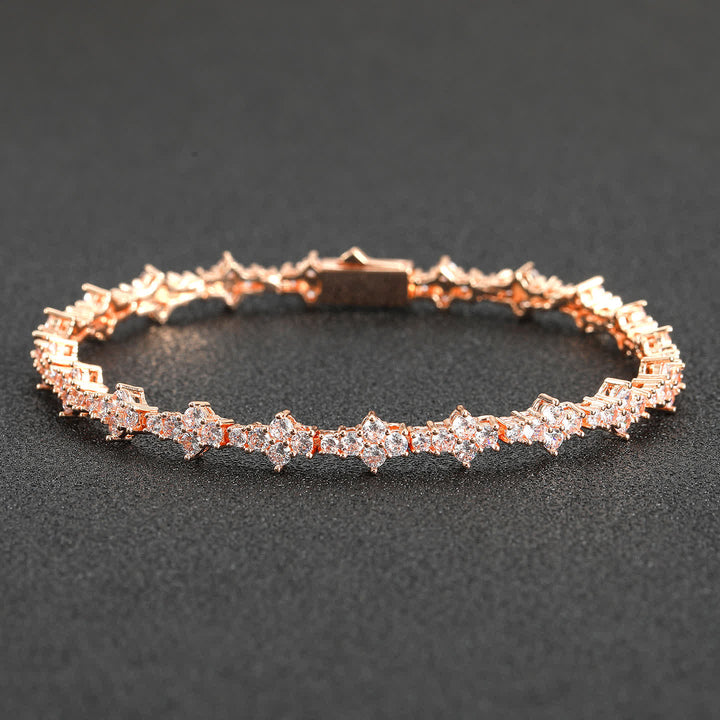 Bracelet à maillons en zircon cubique Starlight avec motif trèfle - image 13