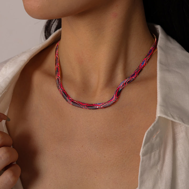 Collier ras du cou à chevrons en forme de serpent imprimé, chaîne plate - image 6