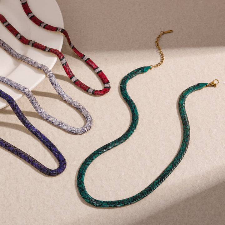 Collier ras du cou à chevrons en forme de serpent imprimé, chaîne plate - image 4