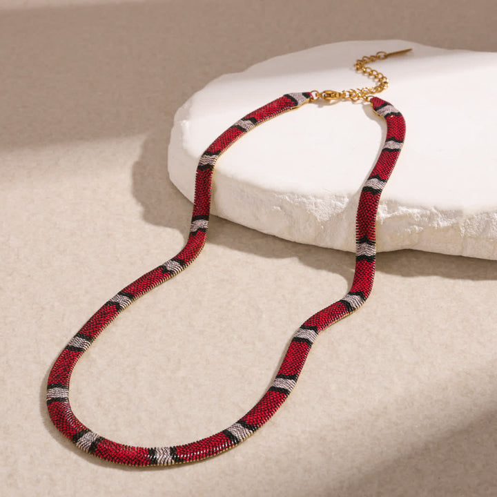 Collier ras du cou à chevrons en forme de serpent imprimé, chaîne plate - Rouge et blanc - image 7