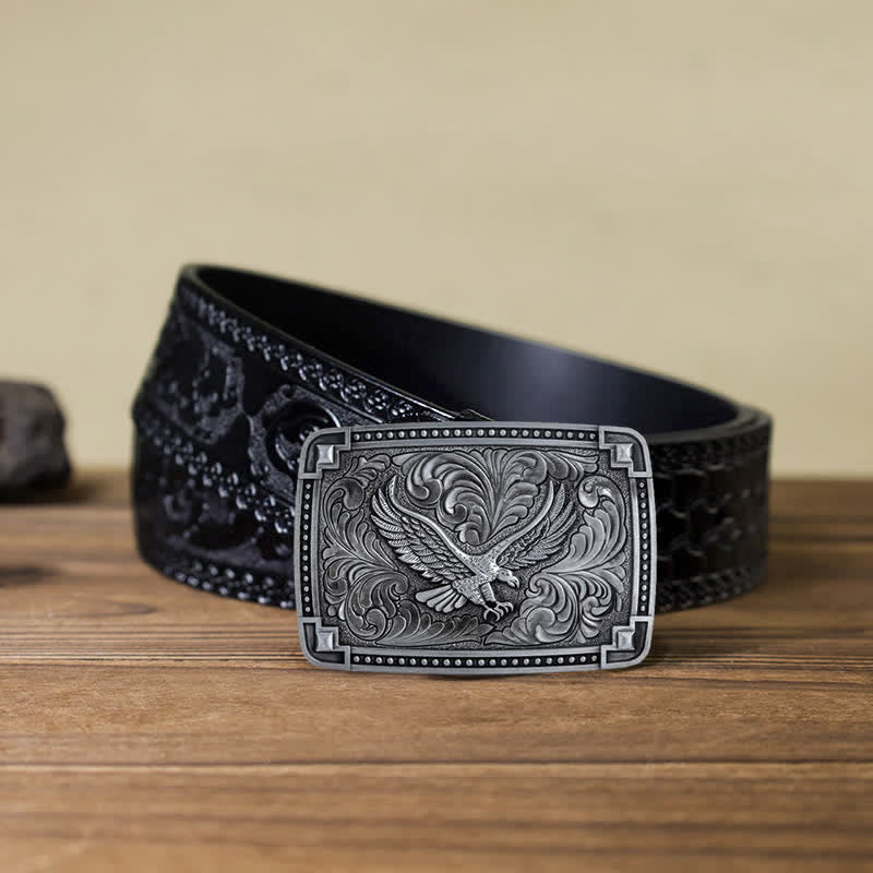 Ceinture en cuir à boucle pour homme avec motif d'aigle planant dans un ciel de rêve