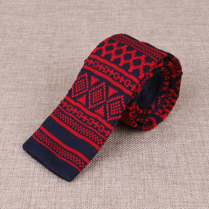 Cravate fine en tricot exotique pour homme