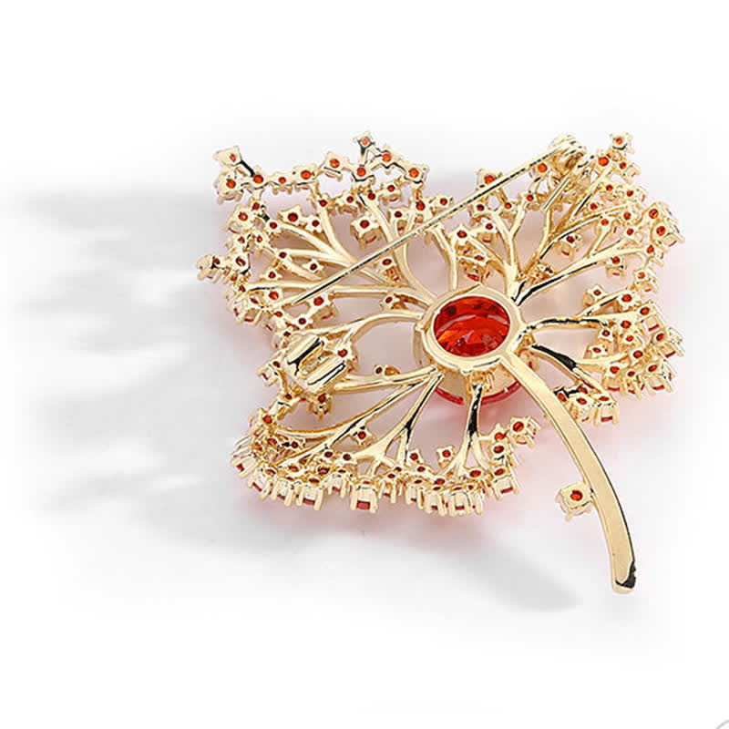Broche gracieuse en érable d'automne pour femme