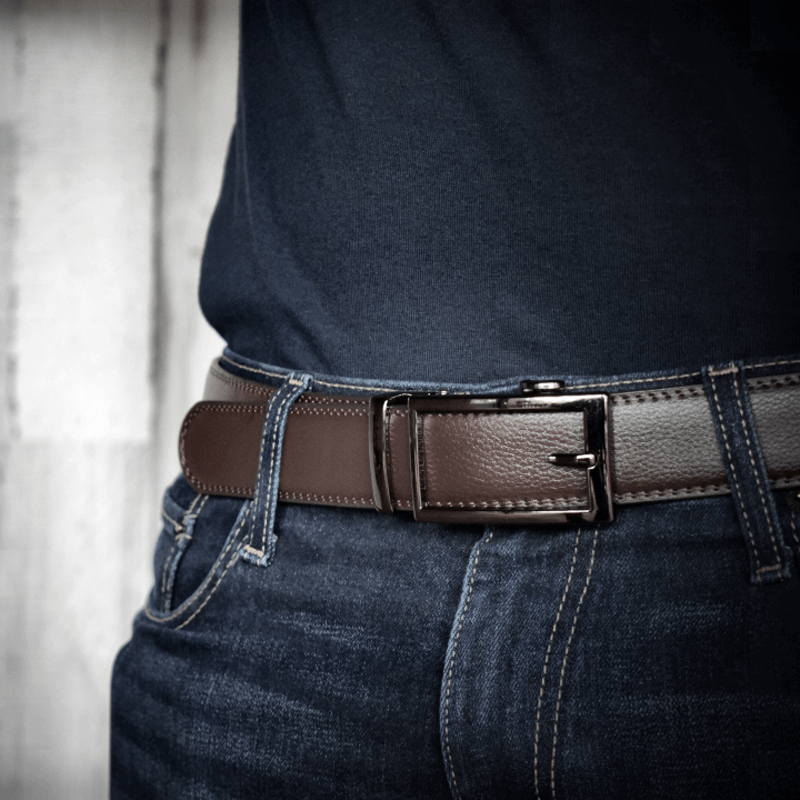 Ceinture en cuir à boucle automatique creuse sophistiquée pour homme