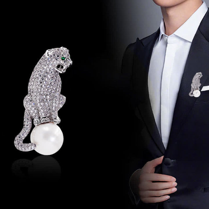 Broche en perles pour homme représentant une panthère jaguar