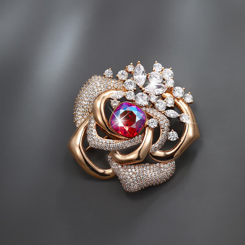 Broche pour femme en forme de rose fleurie brillante