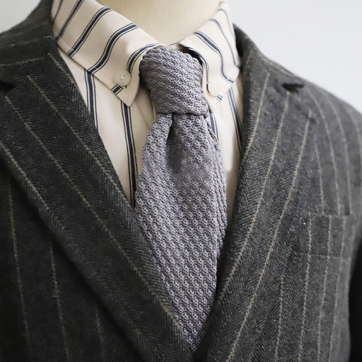 Cravate étroite en tricot de couleur unie pour hommes
