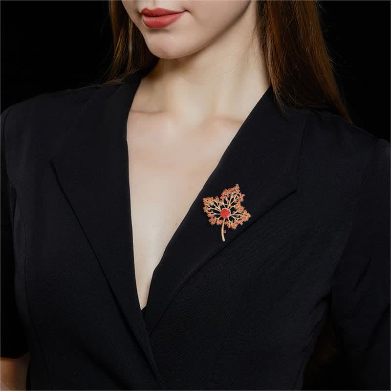 Broche gracieuse en érable d'automne pour femme